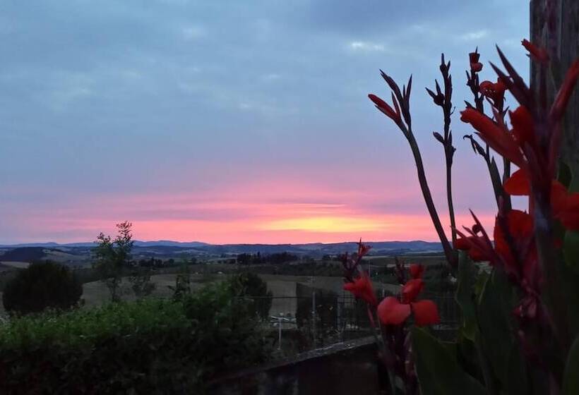 فندق ريفى Agriturismo Marruchetone Vecchio