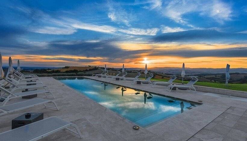 هتل روستایی Agriturismo Poggio Mirabile