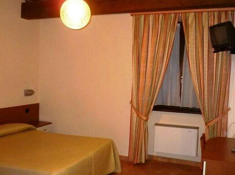 בית מלון כפרי Santa Chiara