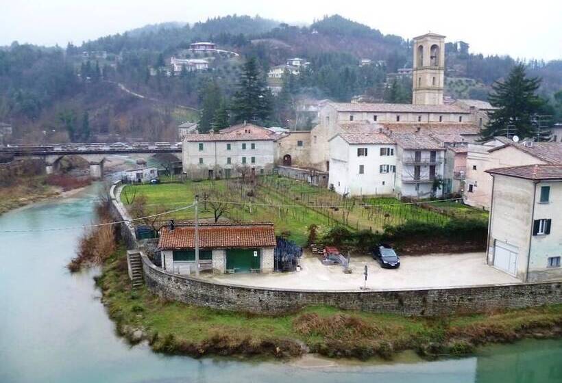 בית מלון כפרי Santa Chiara