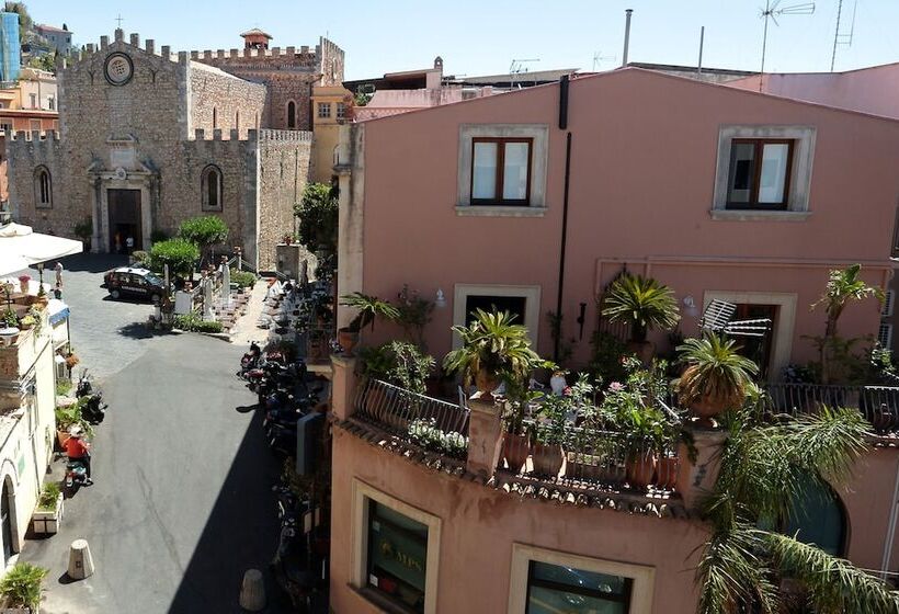 بنسيون Al Duomo Rooms & Flats