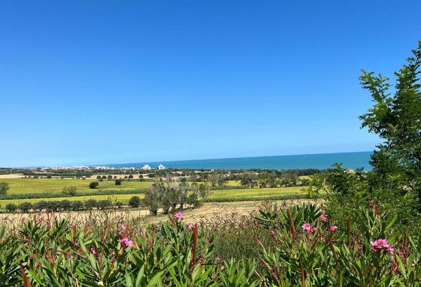 پانسیون Mansarda Seaview