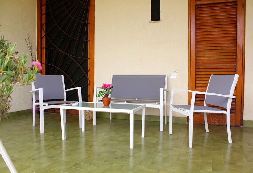 פנסיון Gli Artisti Apartments & Rooms