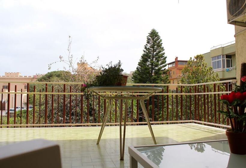 פנסיון Gli Artisti Apartments & Rooms