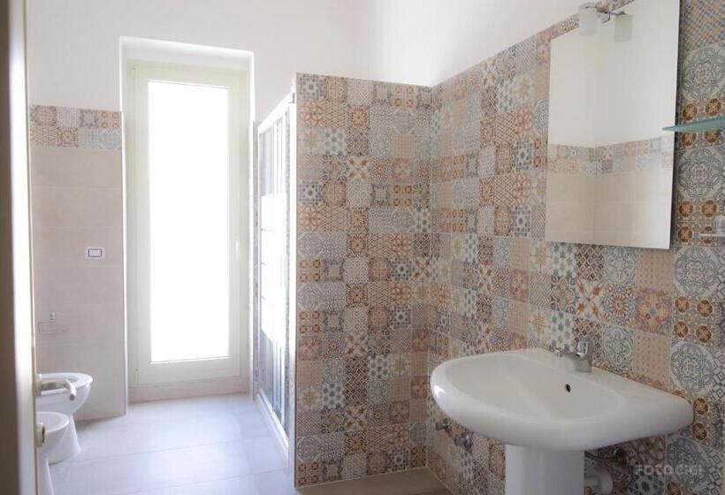 بنسيون La Fenice Salentina