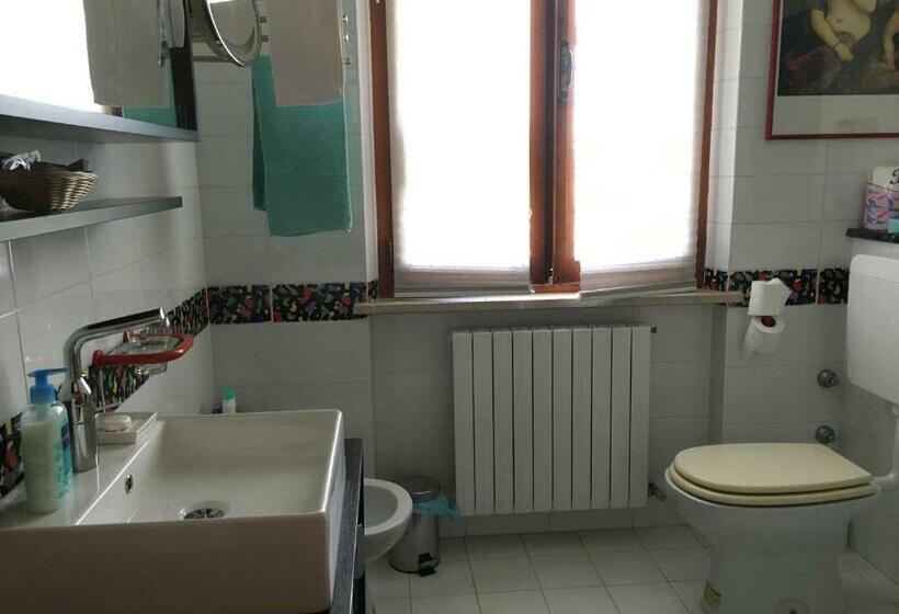 پانسیون Mansarda Seaview