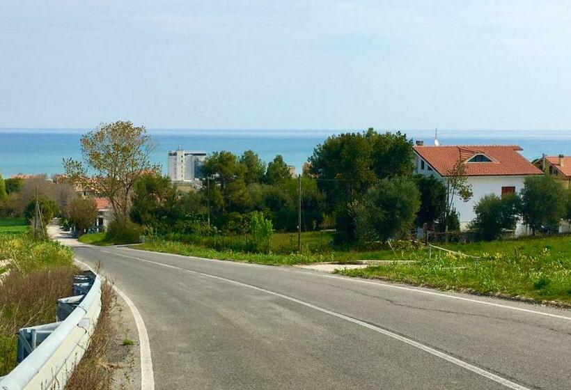 پانسیون Mansarda Seaview