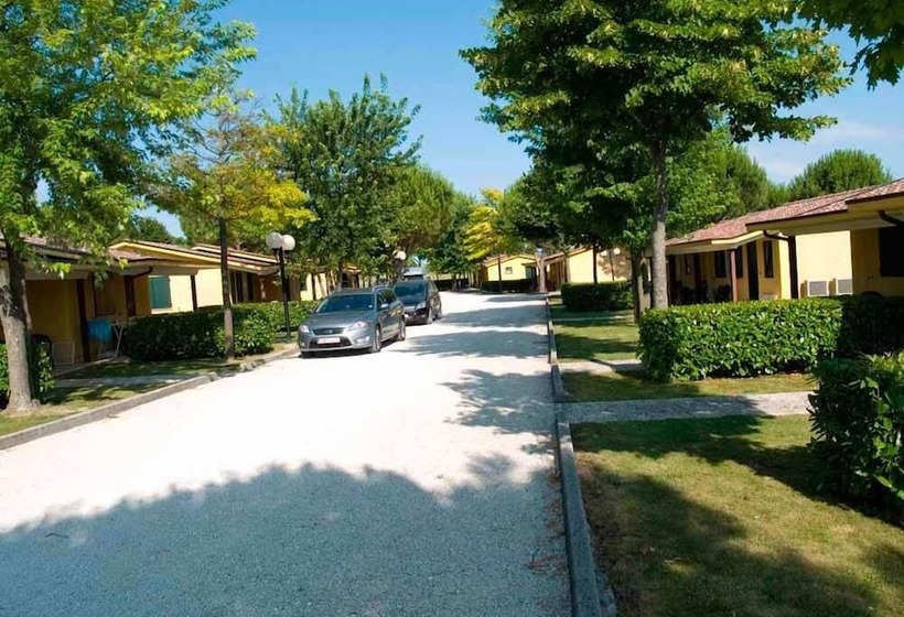 Курорт Centro Vacanze Verde Azzurro