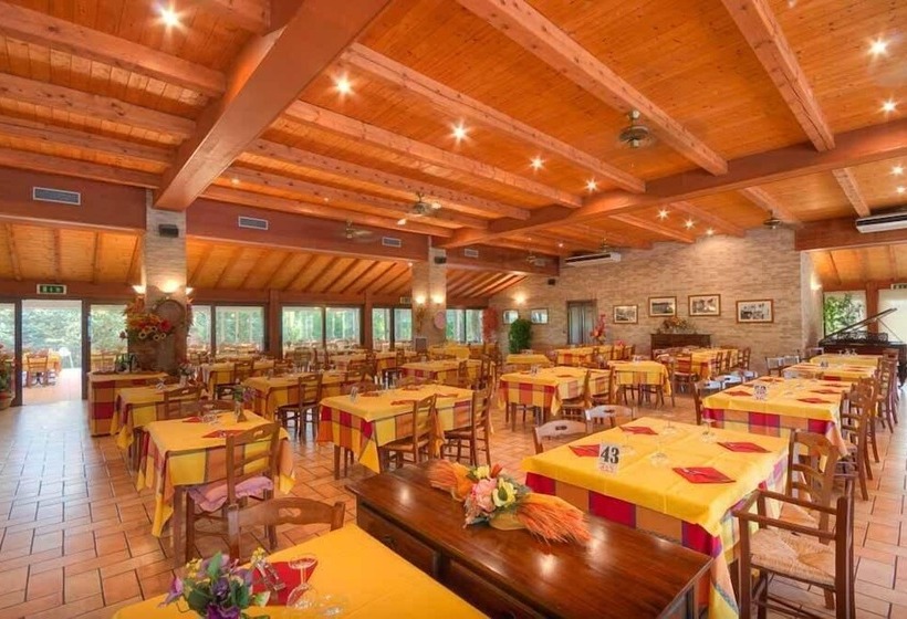 Курорт Centro Vacanze Verde Azzurro