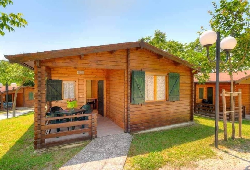 Курорт Centro Vacanze Verde Azzurro