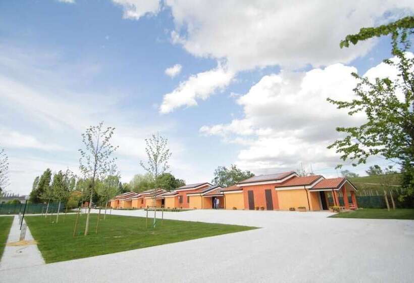 渡假胜地  Lucciole Nella Nebbia