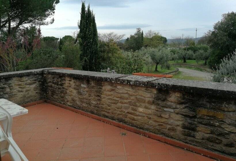 تختخواب و صبحانه Ortali Country House