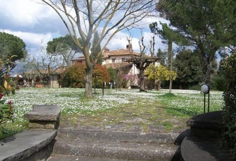 تختخواب و صبحانه Ortali Country House