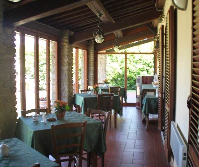 تختخواب و صبحانه Ortali Country House