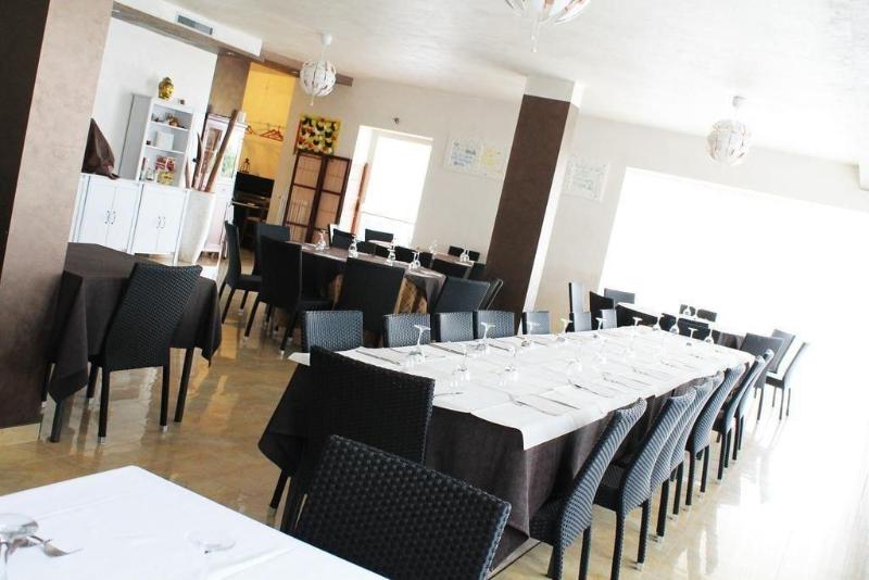 تختخواب و صبحانه Osteria Dell Americano