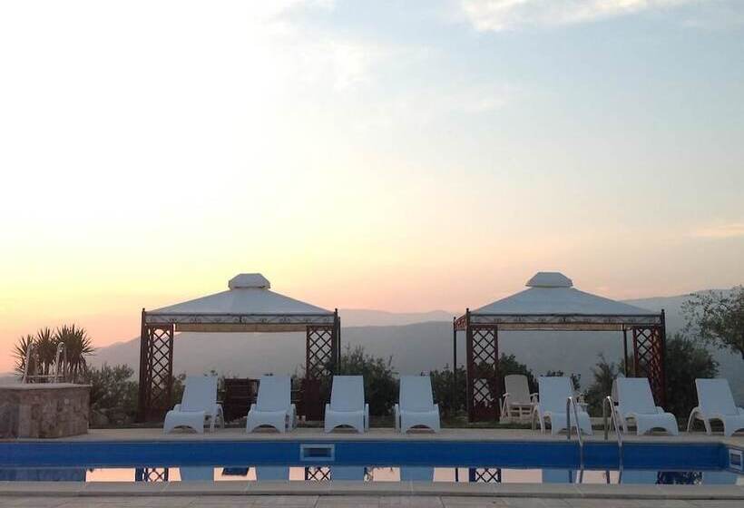 مبيت وإفطار Agriturismo Villa Vea