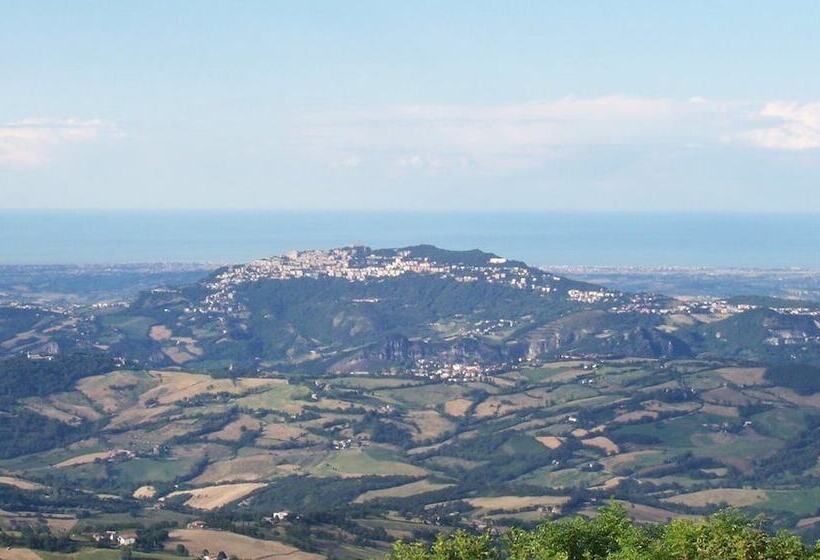 민박 Conte Antonio Da Montecopiolo