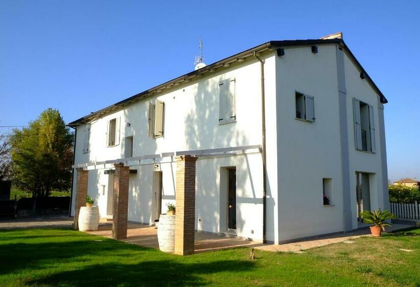 ベッドアンドブレックファースト Il Leccio