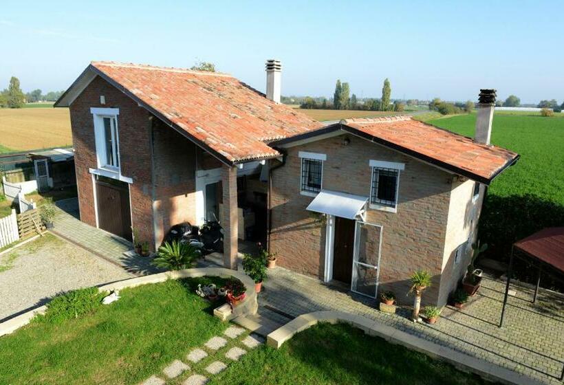 ベッドアンドブレックファースト Il Leccio