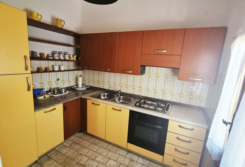 住宿加早餐  La Baia Apartments