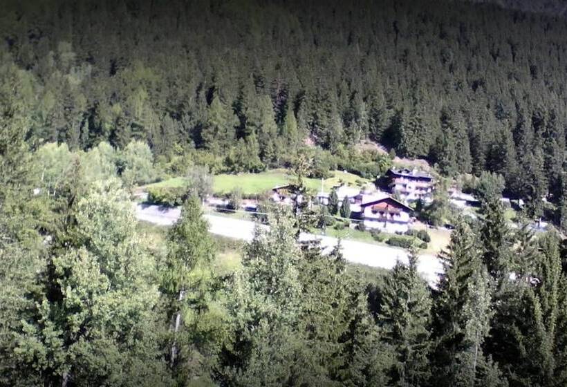 Camping Hotel La Pineta