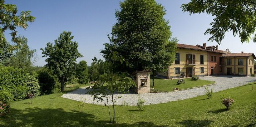 فندق ريفى Agriturismo Cascina Monchiero