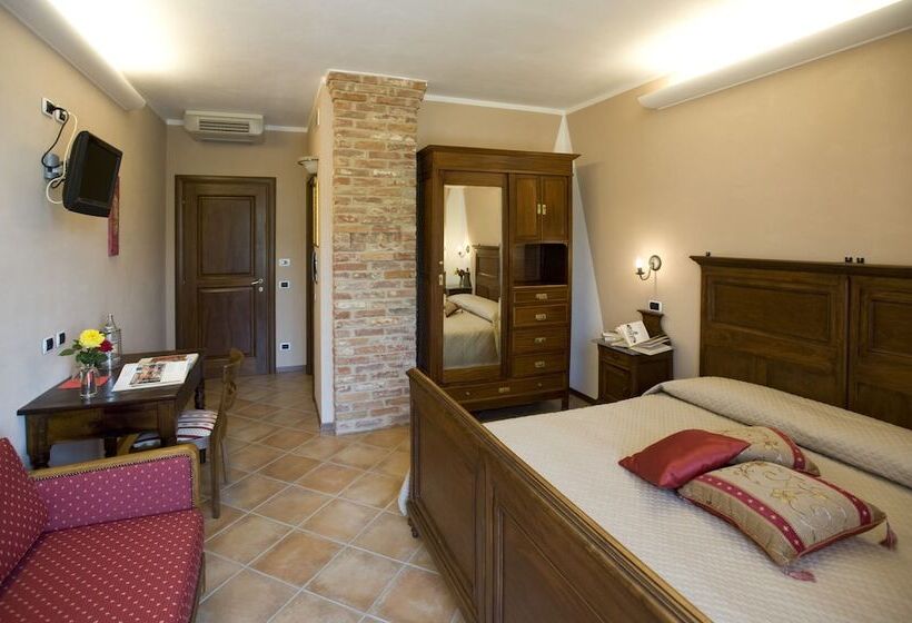 فندق ريفى Agriturismo Cascina Monchiero