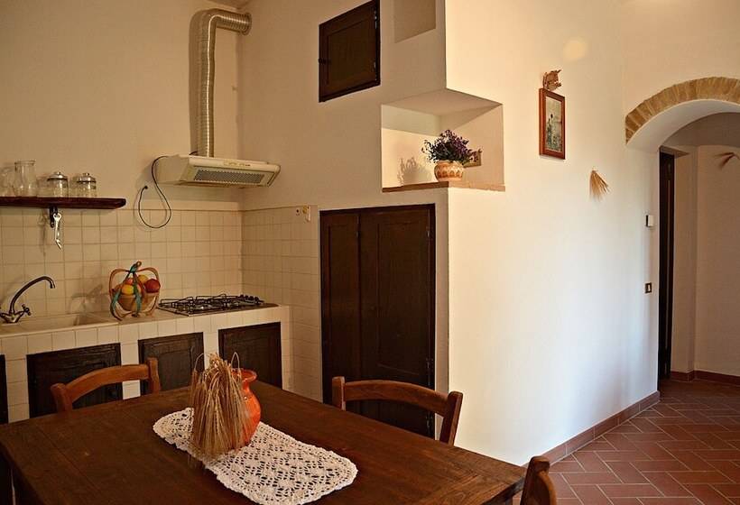 فندق ريفى Agriturismo Poggio Macinaio