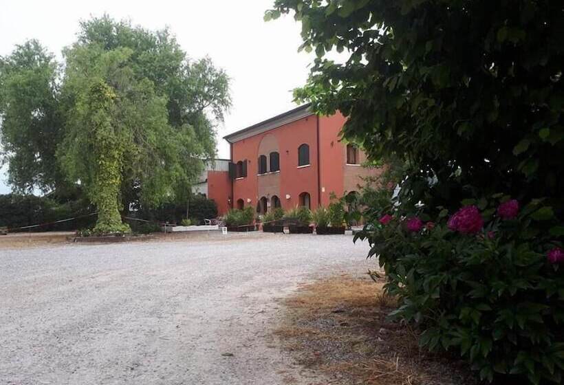 בית מלון כפרי Agriturismo Quadrifoglio Relax