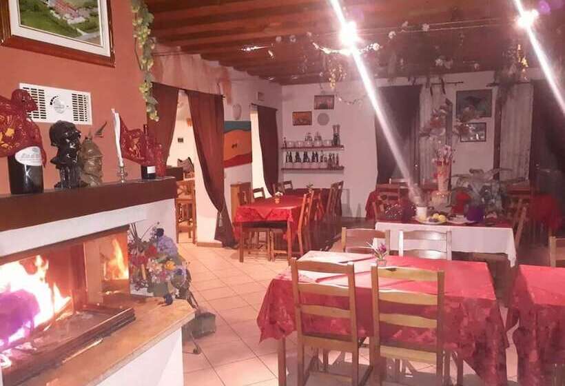 בית מלון כפרי Agriturismo Quadrifoglio Relax