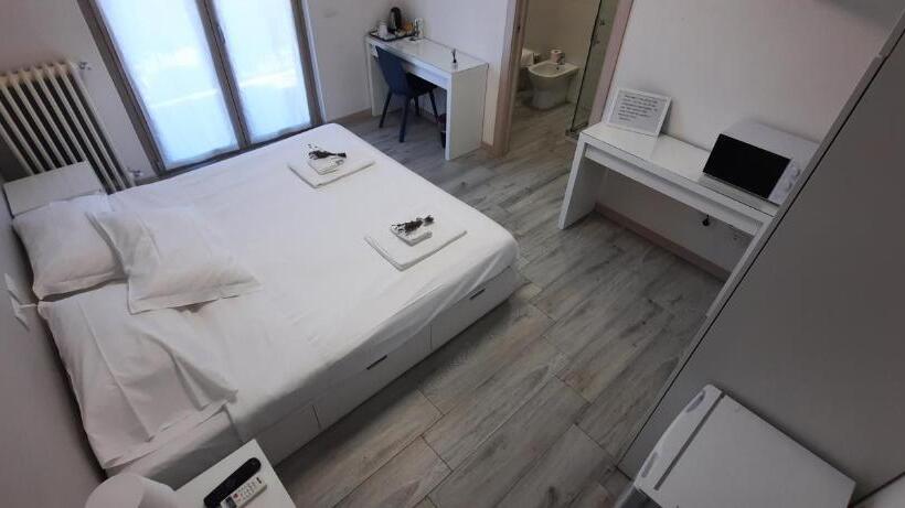 פנסיון Bgy Airport House Grassobbio