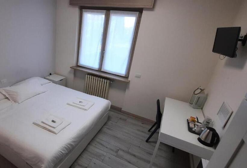 פנסיון Bgy Airport House Grassobbio