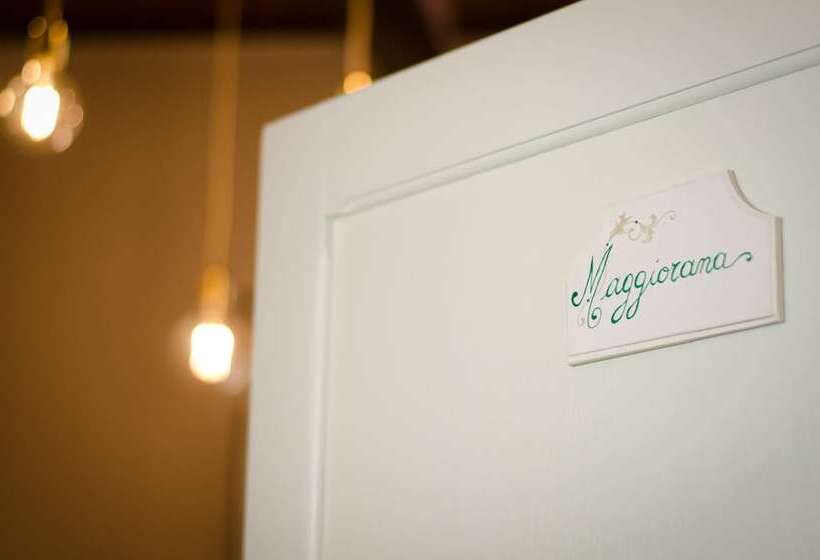 펜션 Dimora Dell'erbe Rooms