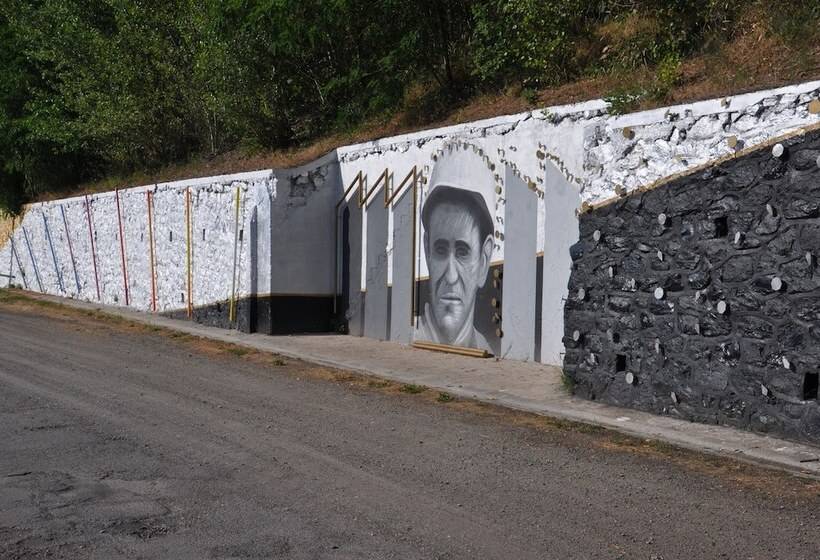 膳宿费 Le Curieux