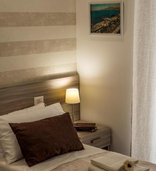 Пансион Lungomare Rooms