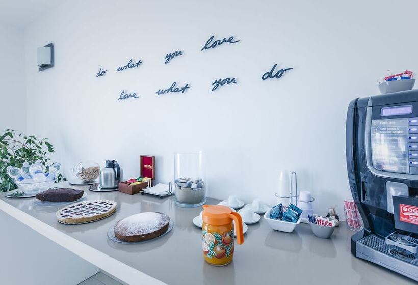 مبيت وإفطار La Postale