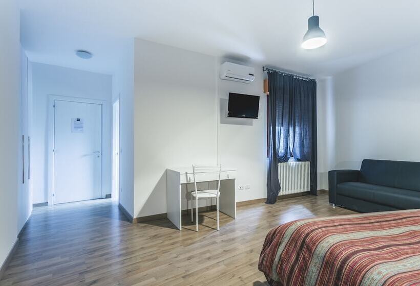 مبيت وإفطار La Postale