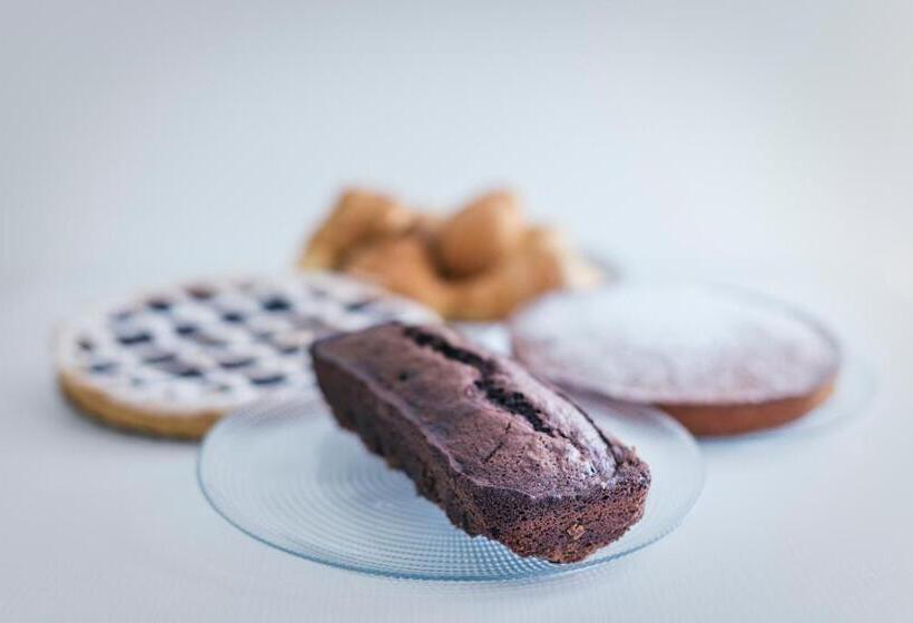 مبيت وإفطار La Postale