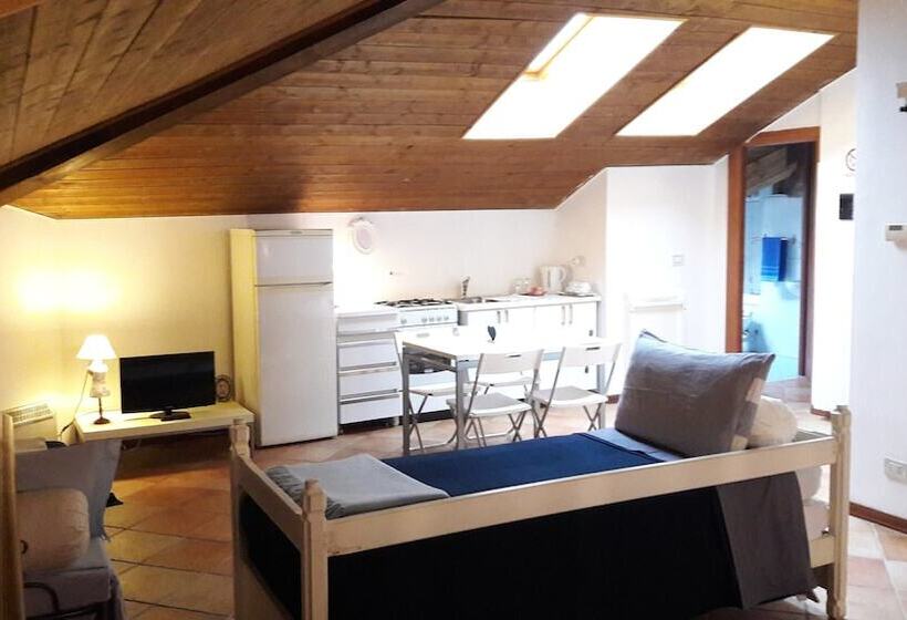 צימר Palazzo Colombino Suite&residence