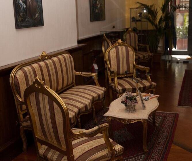 פונדק Altavilla