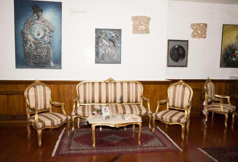 פונדק Altavilla