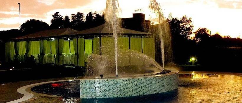 Отель Albergo Teatro Romano