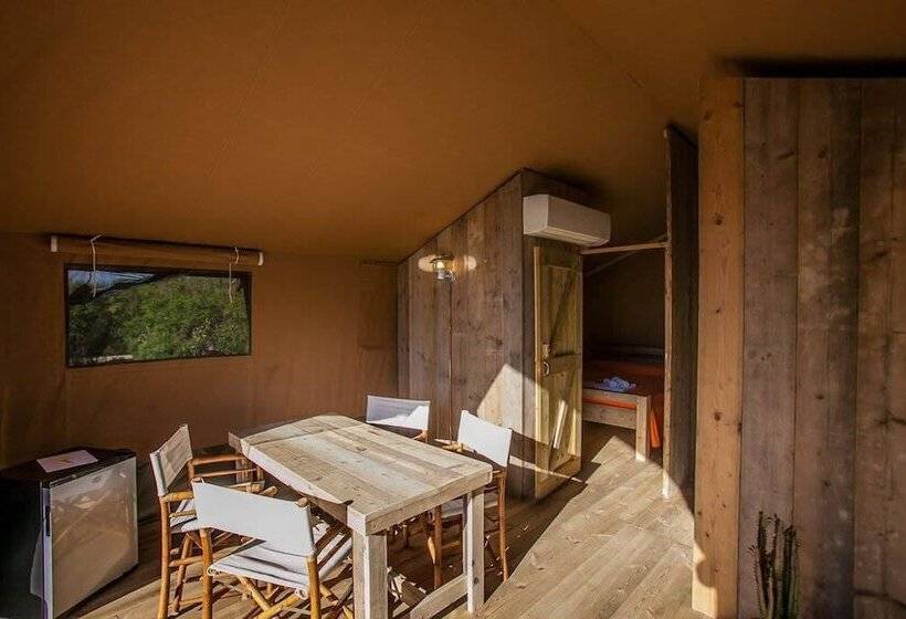 בית מלון כפרי Capalbio Glamping Village