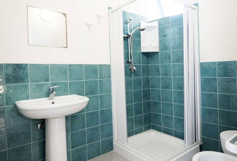 בית מלון כפרי Rocca Dei Tramonti