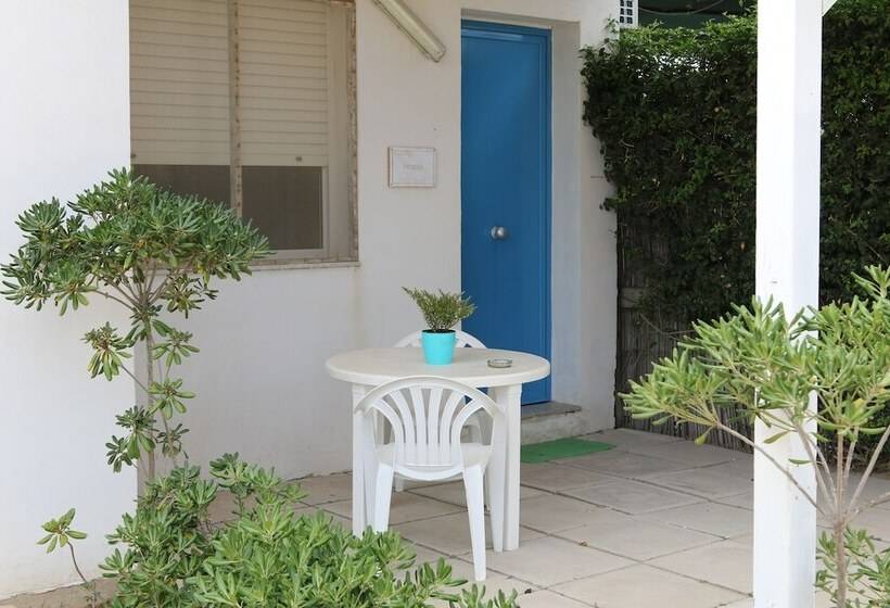 בית מלון כפרי Rocca Dei Tramonti