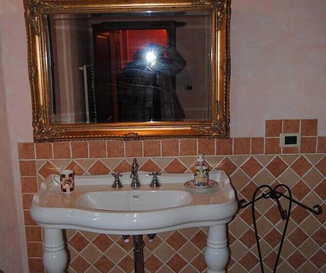 田舎風ホテル Il Borgo Di Faeta