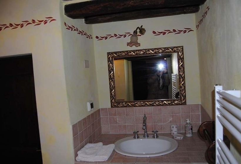 田舎風ホテル Il Borgo Di Faeta