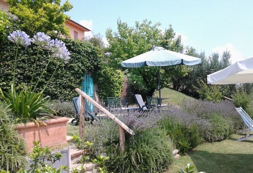 교외 호텔 La Rocca Di Montalbino