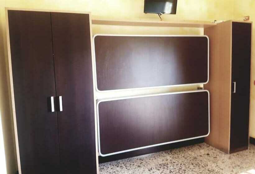 هتل Villaggio Turistico Valle Scinni