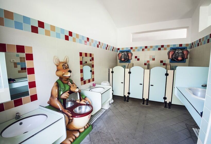 בית מלון כפרי Weekend Glamping Resort